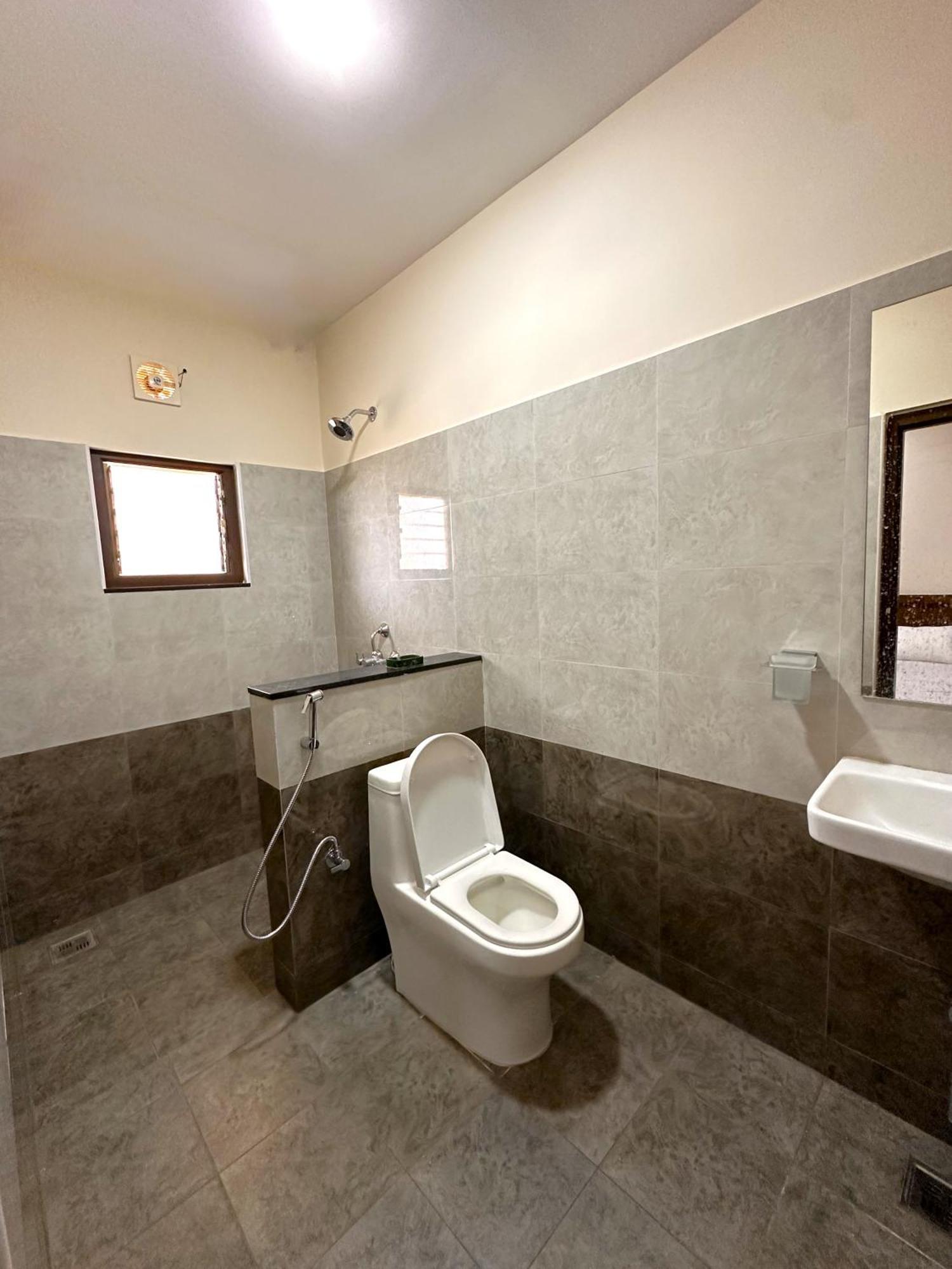 Tulip Homes コインバトール エクステリア 写真